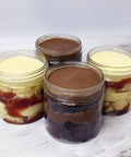 CHOCOLATE AND VICTORIA SPONGE CAKE JARS