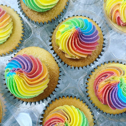 RAINBOW BUTTERCREAM CUCPAKES FOR PRIDE