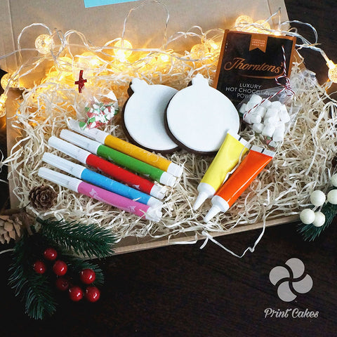 Christmas biscuit bauble decorating gift box